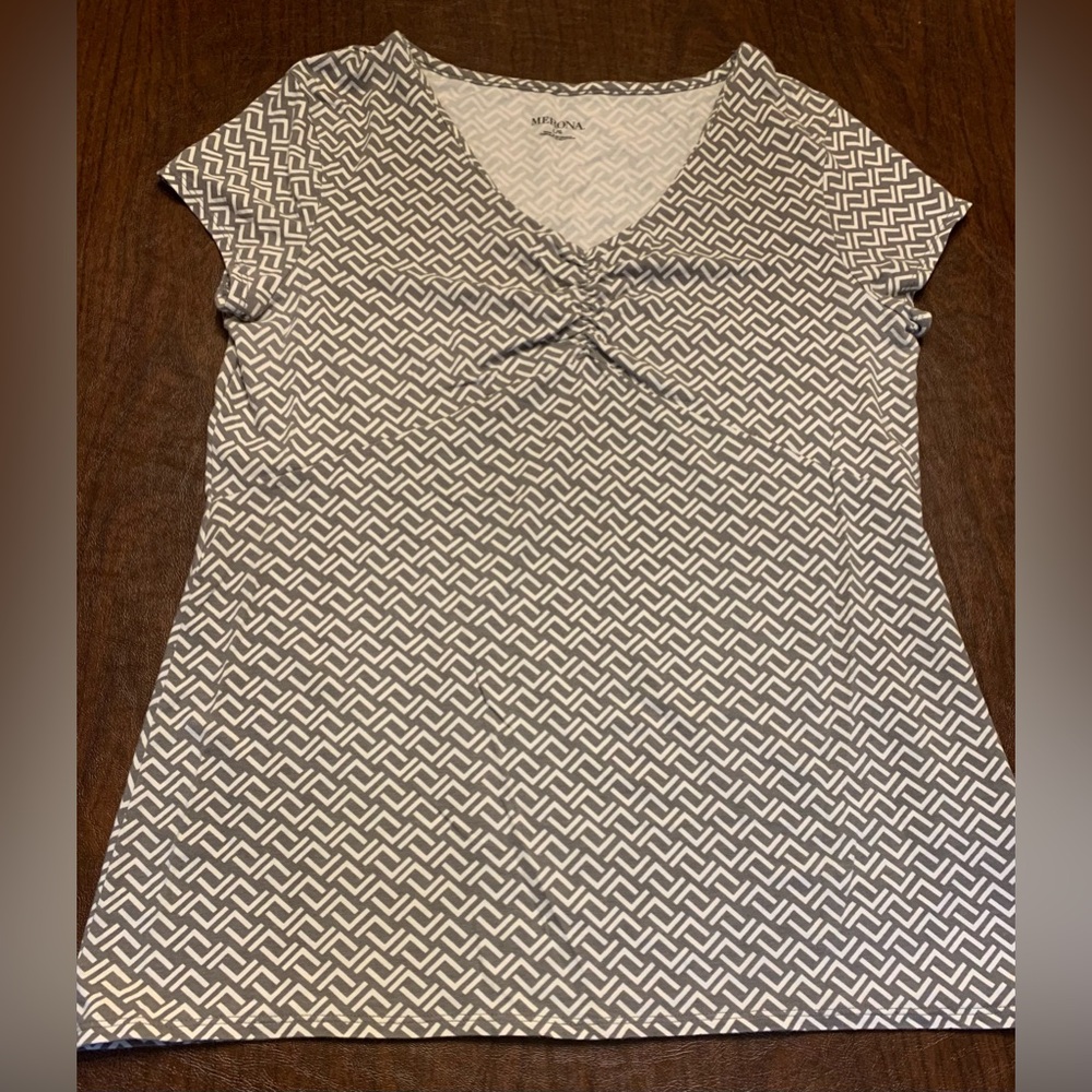 Women’s Size Large Merona Dressy T-Shirt